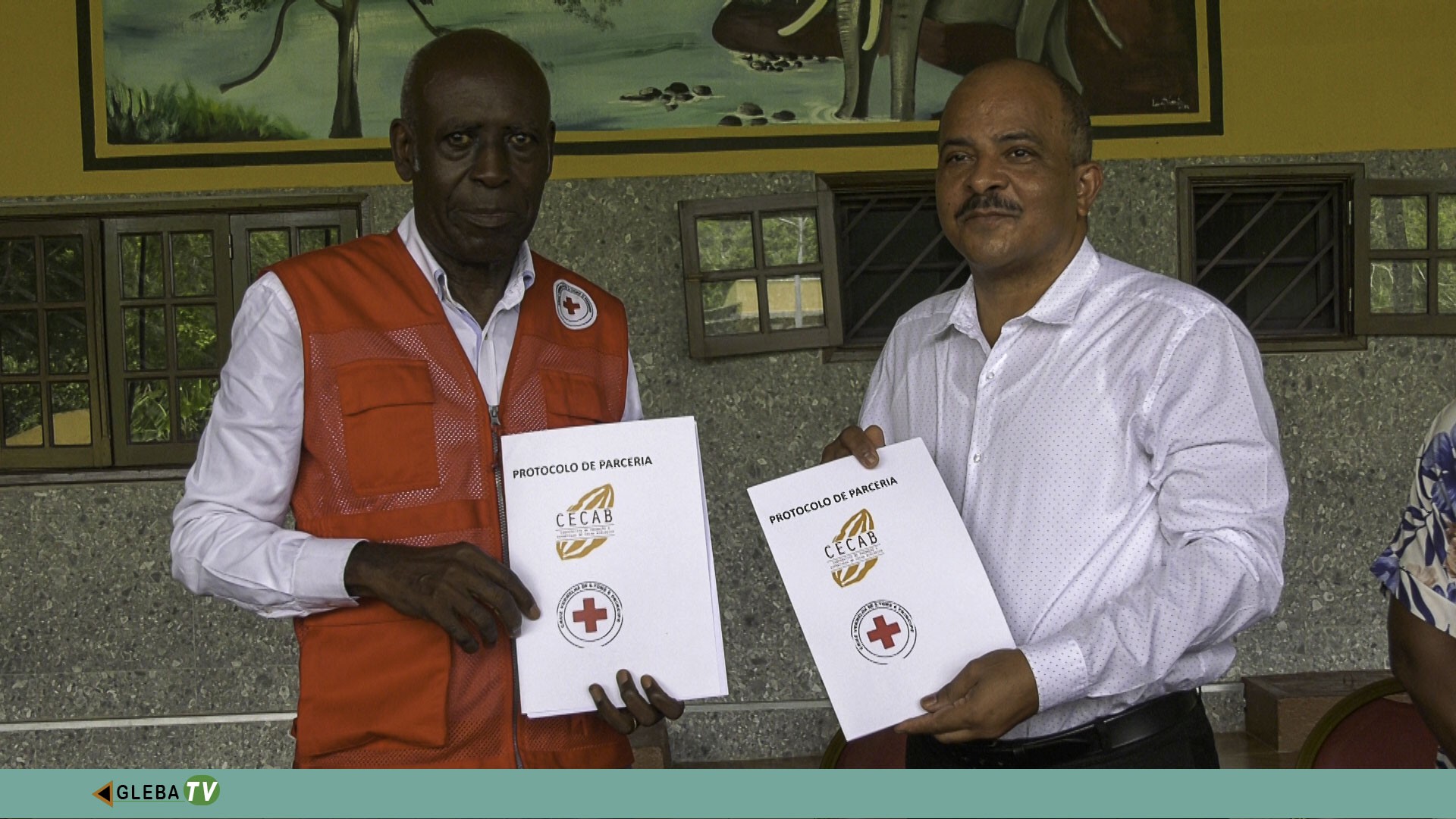 Cruz Vermelha e CECAB firmam parceria solidária: cada chocolate vendido vai apoiar famílias vulneráveis